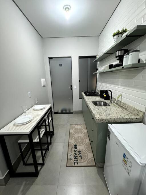 8- Prox Uel E Shop Catuai Apartamento *